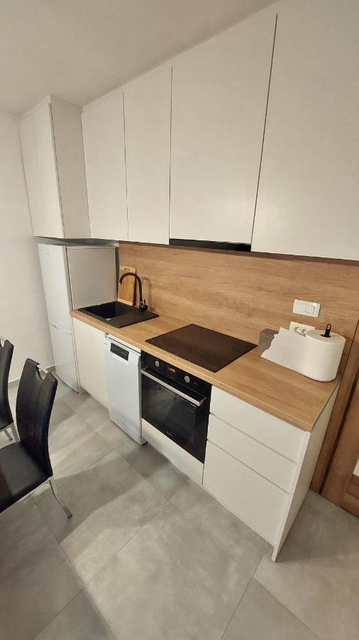 Apartman Zengg Luaran gambar